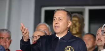 İçişleri Bakanı Yerlikaya, 6,1 büyüklüğünde depremin yaşandığı Sındırgı'da açıklama yaptı Açıklaması