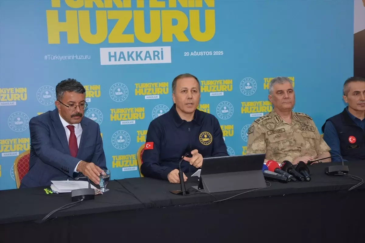 İçişleri Bakanı Yerlikaya: 'Huzur varsa her şey mümkündür'