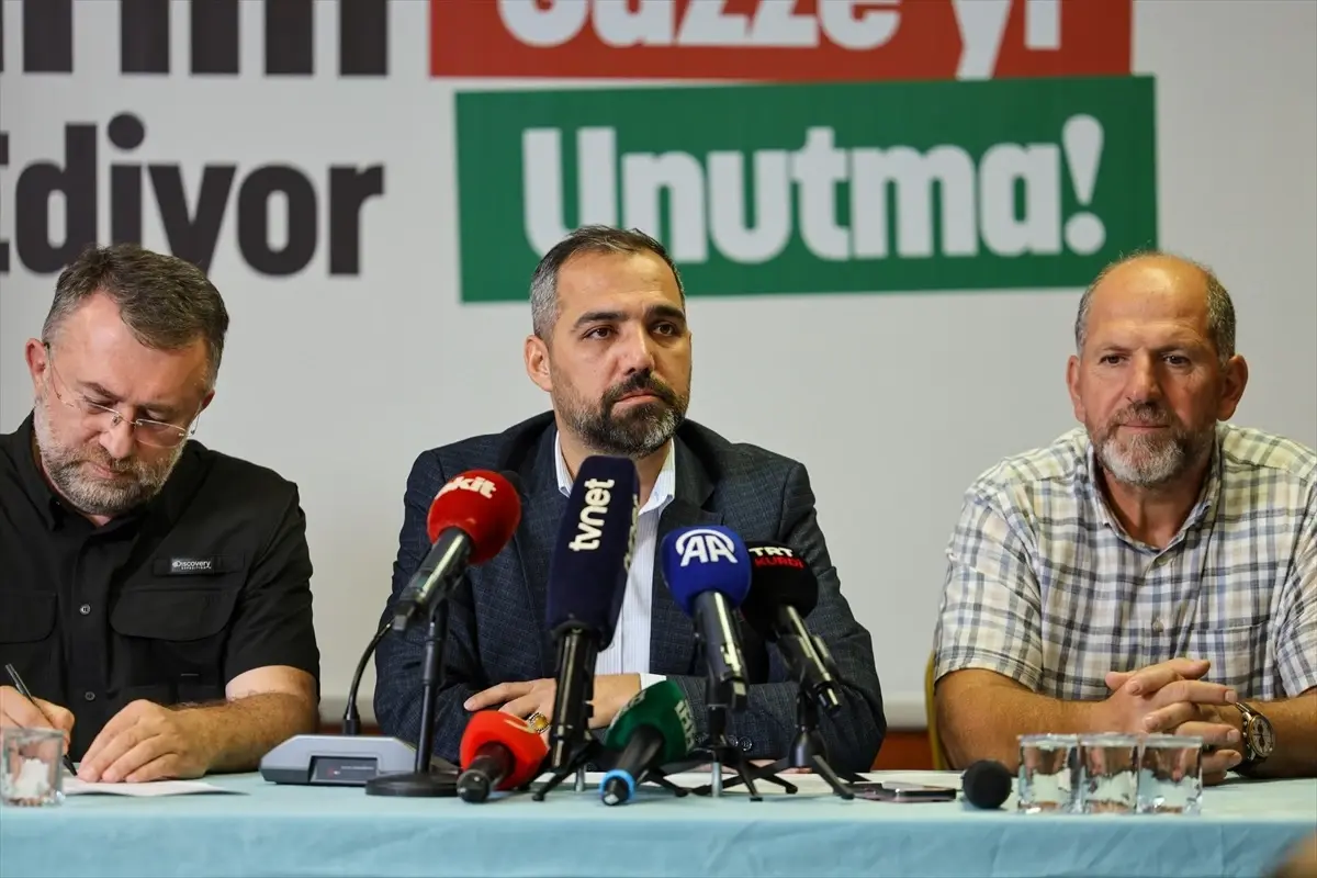 İHH'den 'Soykırım Devam Ediyor, Gazze'yi Unutma!' basın toplantısı