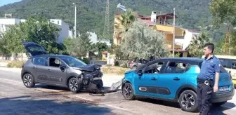 Erdek'te Trafik Kazası: 5 Yaralı