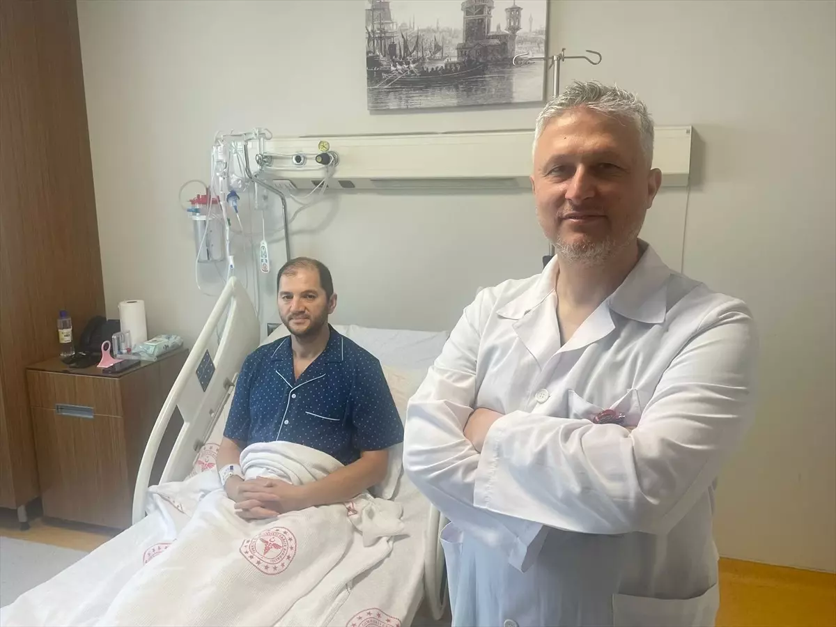 Selçuk Yıldırım'a Minimal İnvaziv Yöntemle Kalp Ameliyatı