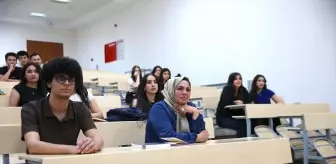 Ayten Şakır: 44 Yaşında Üniversite Hayalini Gerçekleştirdi