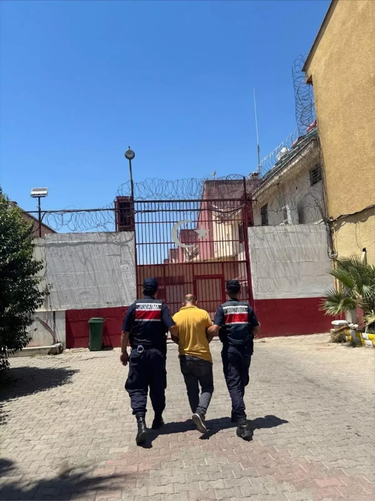Çalınan Otomobil Germencik'te Bulundu, Şüpheli Tutuklandı