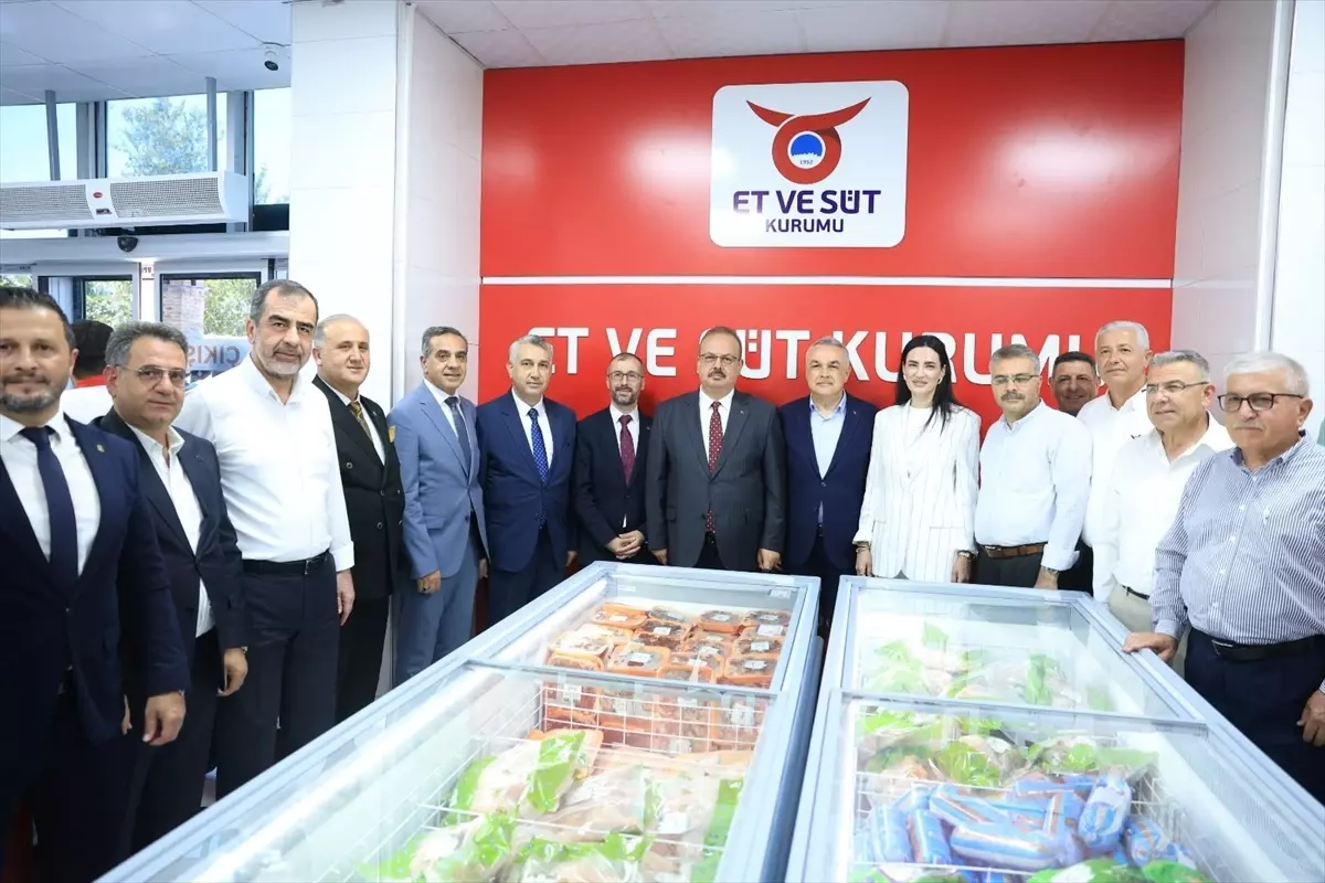 Aydın İncirliova'da Et ve Süt Kurumu Satış Mağazası Açıldı