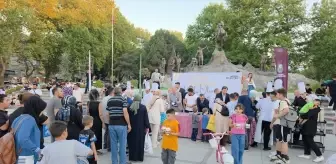İnegöl'de Aşure İkramı Geleneği Devam Ediyor