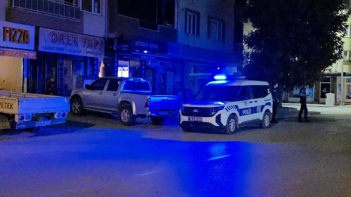 İnegöl'de Bir İş Yeri Kurşunlandı, Şüpheli Aranıyor