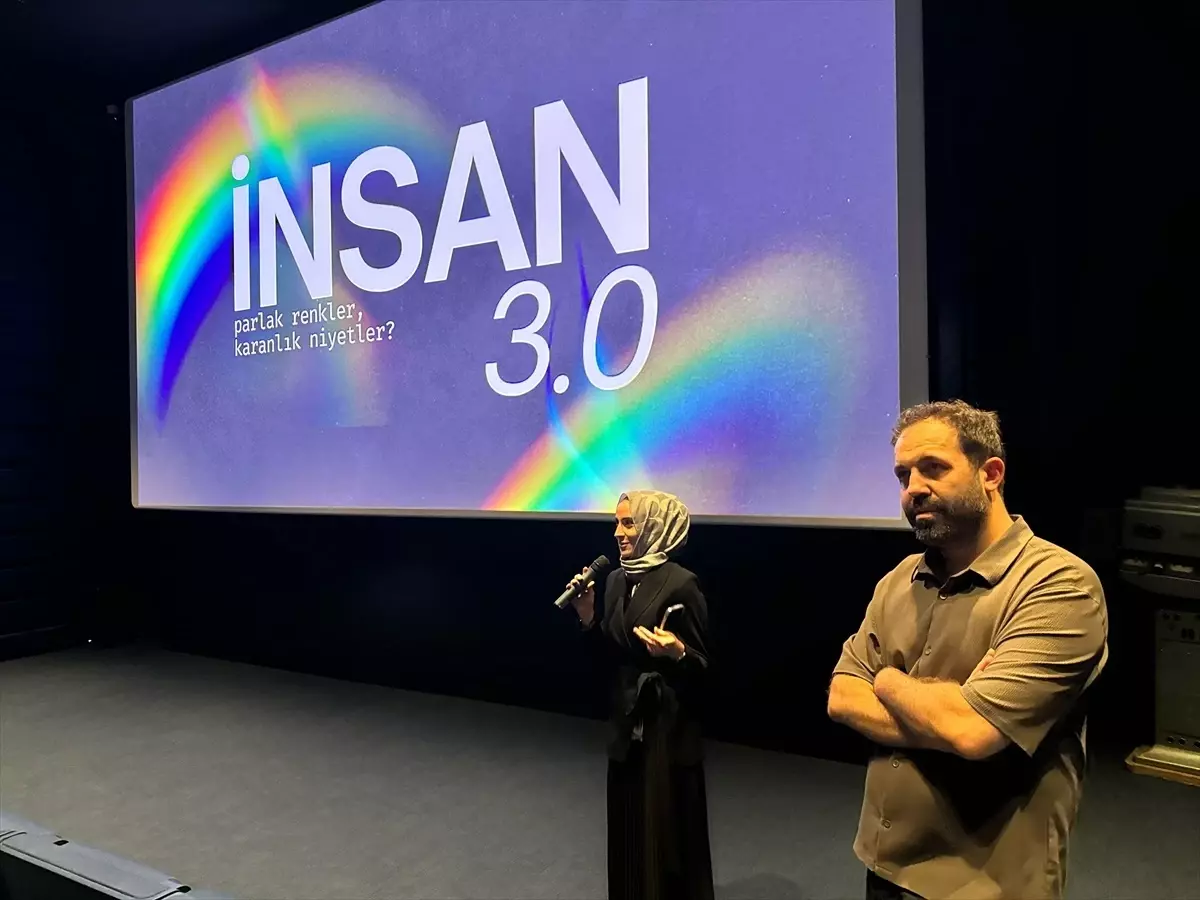'İnsan 3.0' belgeseli LGBT'ye anatomik bir eleştiri getiriyor