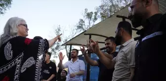 İşitme Engellilere 'Köprü' Olan Kahraman Öğretmen: Bahar Muhammed