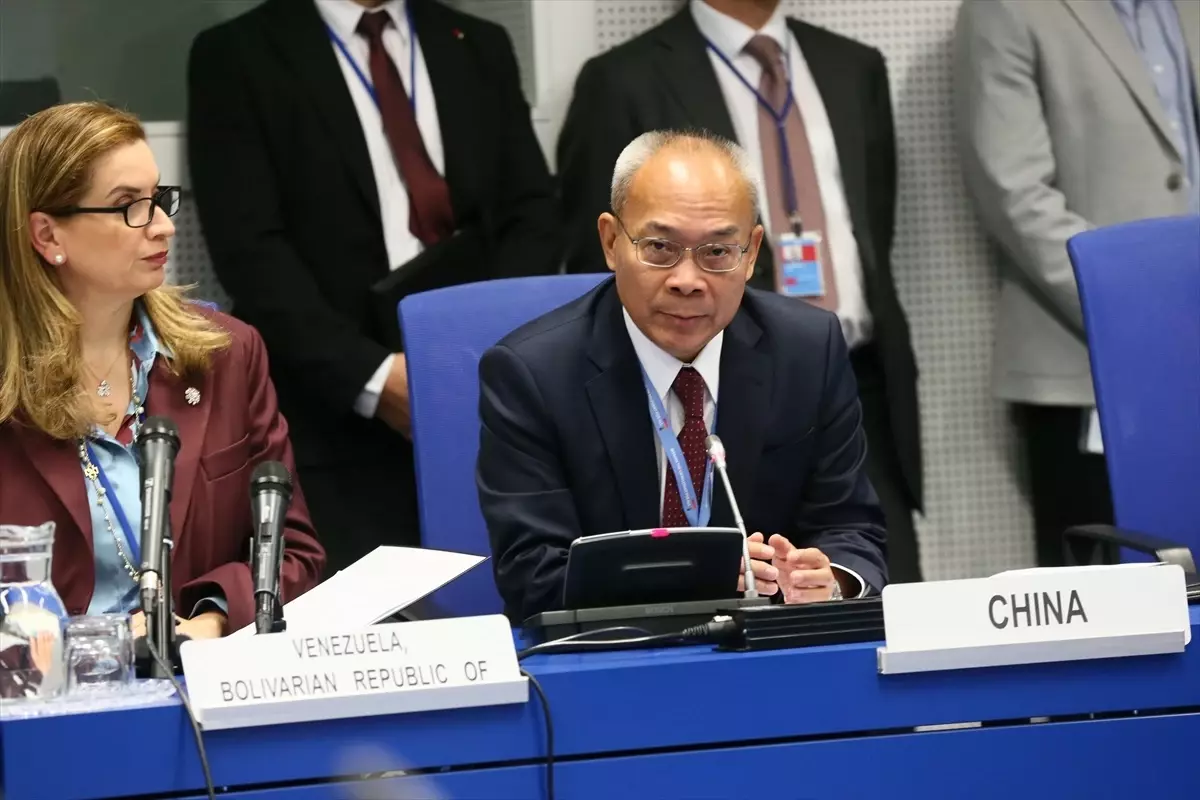 İran, Nükleer Tesislere Saldırıların Tehditini Ele Aldı