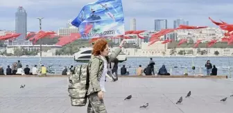 İranlı Doktora Öğrencisi Somayeh Moghadam, Gazze İçin İstanbul'dan Kudüs'e Yürüyüş Başlattı