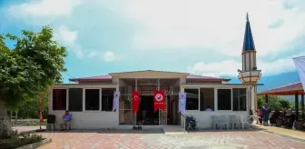 İskenderun'da Depremde Yıkılan Cami Yeniden İbadete Açıldı