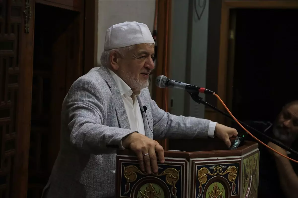 İslam alimi Muhammed Emin Saraç, Suriye'nin başkenti Şam'da anıldı