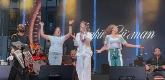 Öykü Gürman, Isparta Gül Festivali'nde Sahne Aldı