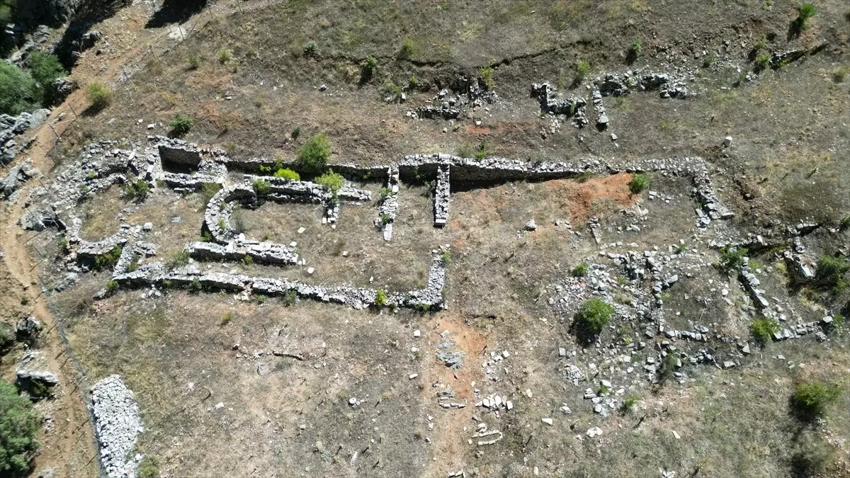 Isparta'daki Tarihi Kilise, Bizans Dönemine Ait Önemli İpuçları Sunuyor