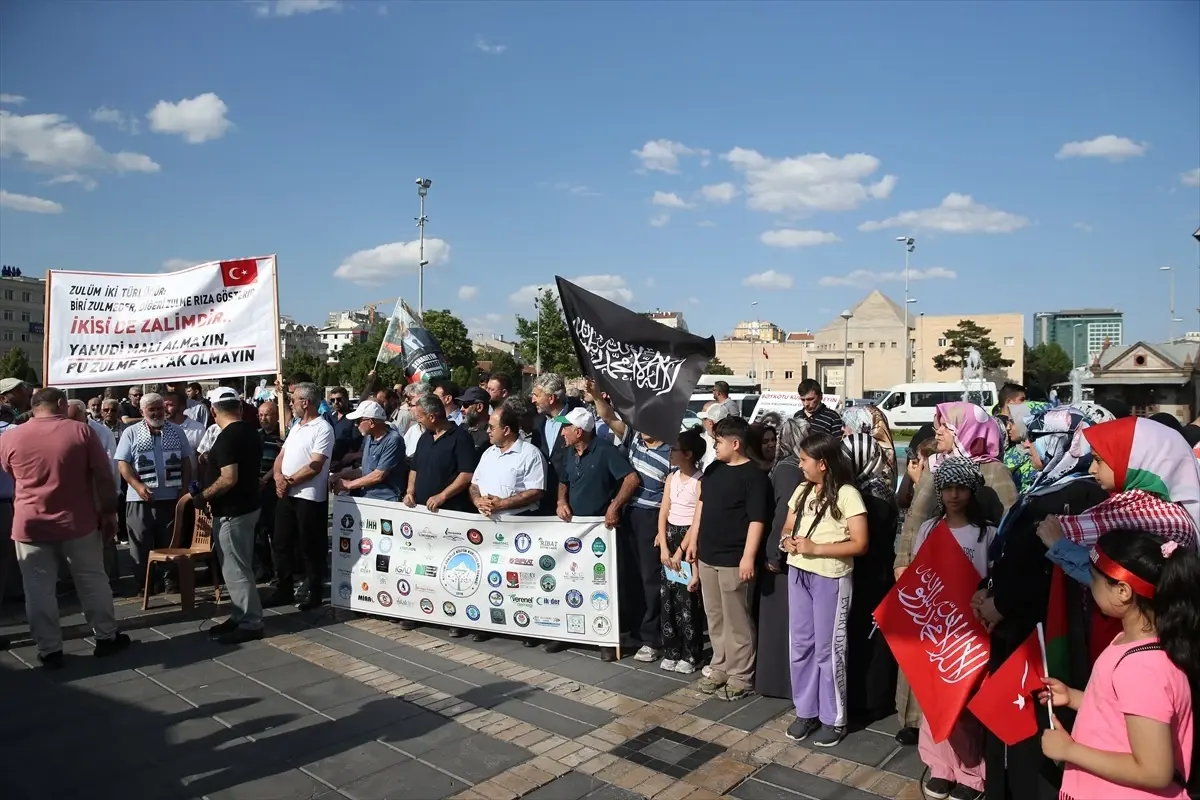 Kayseri'de Filistin İçin Protesto Düzenlendi