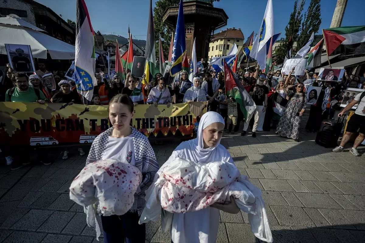 Saraybosna'da İsrail Saldırılarına Protesto