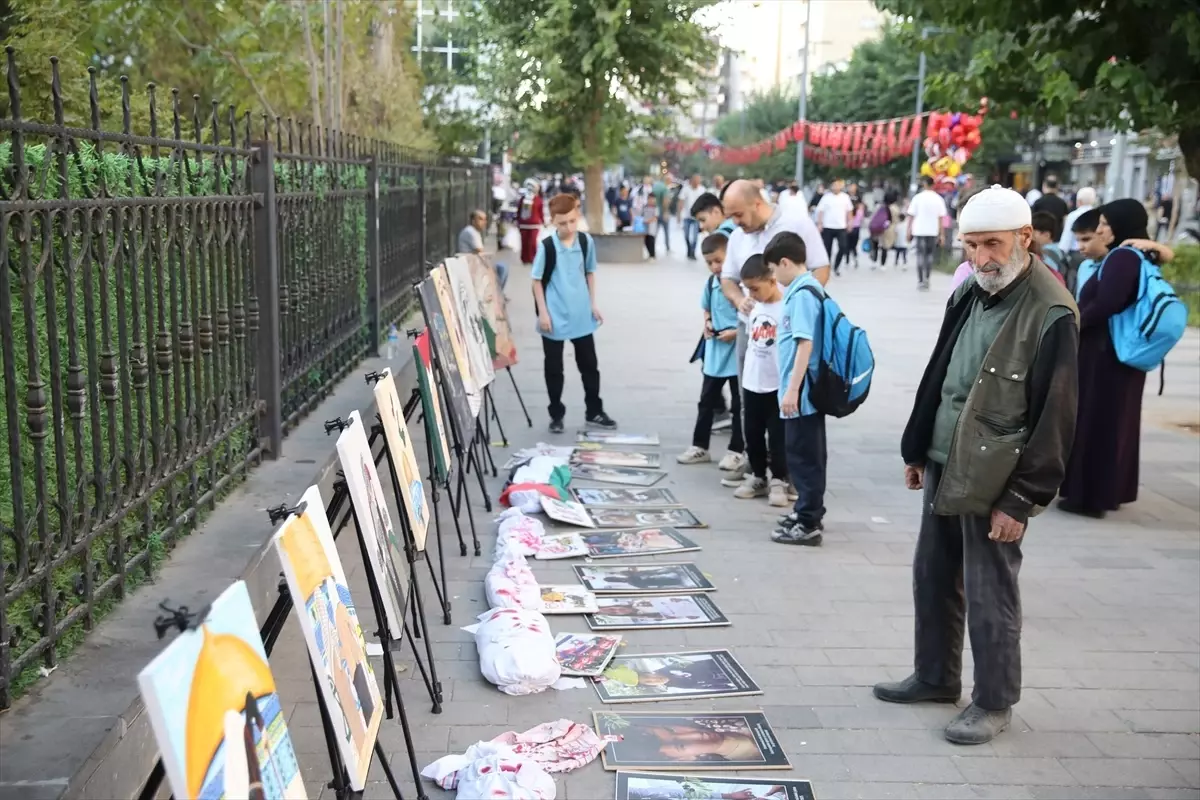 Siirt'te Gazze İçin Farkındalık Sergisi Açıldı