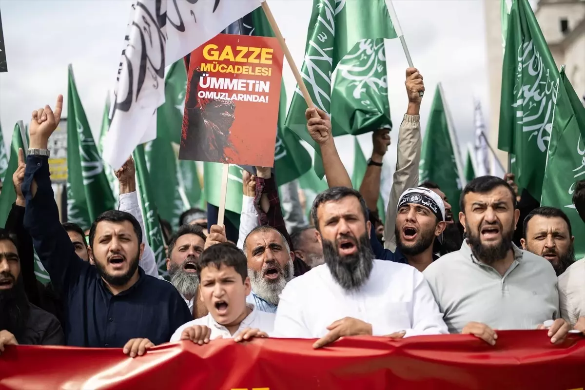 Sivil Toplum Kuruluşları Gazze İçin Sokaklara Döküldü