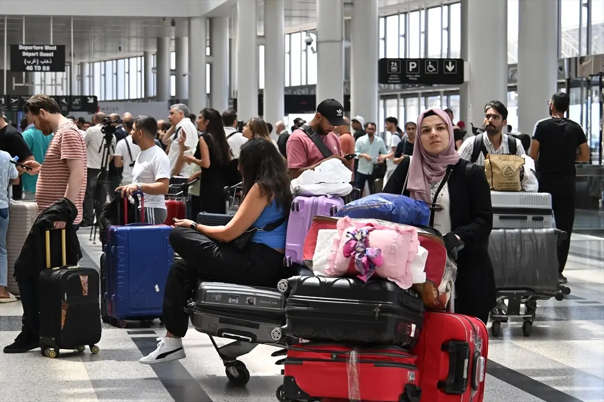Beyrut Havalimanı'nda Uçuş İptalleri ve Yoğunluk