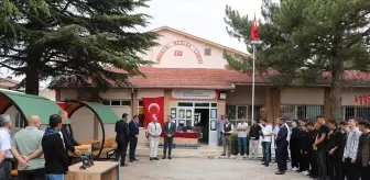 Lise Öğrencilerinden Kamelya Projesi