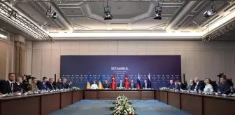 Türkiye-Rusya-Ukrayna Üçlü Toplantısı İstanbul'da Başladı