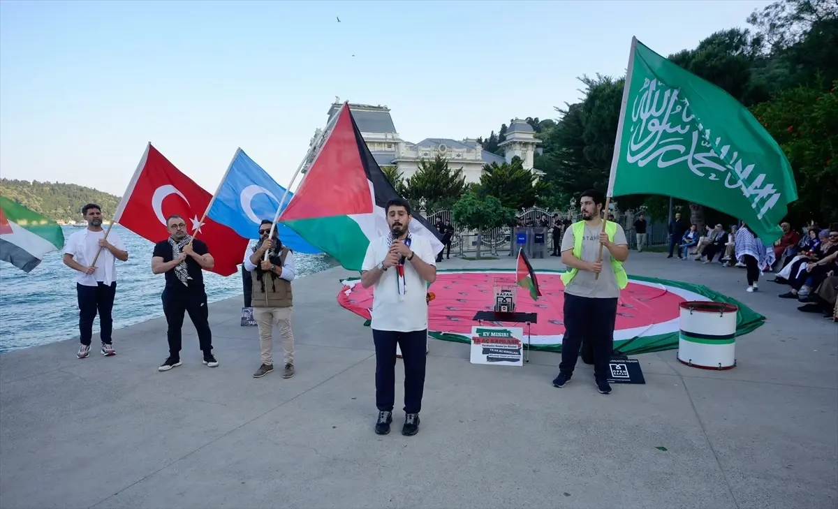 Mısır Konsolosluğu Önünde Gazze İçin Nöbet Eylemi Başladı