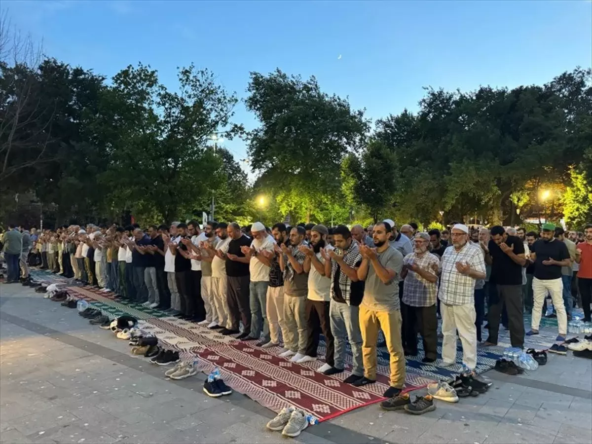 İstanbul'da Gazze İçin Eylem Düzenlendi