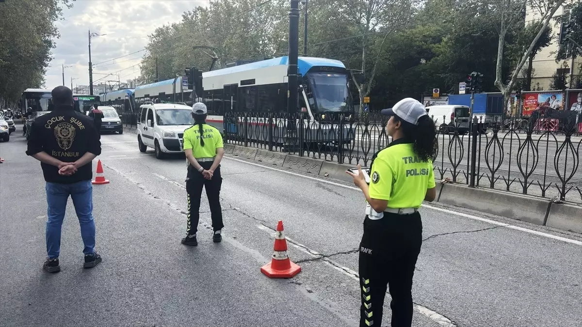 İstanbul'da Okul Çevrelerinde Geniş Denetim Uygulandı