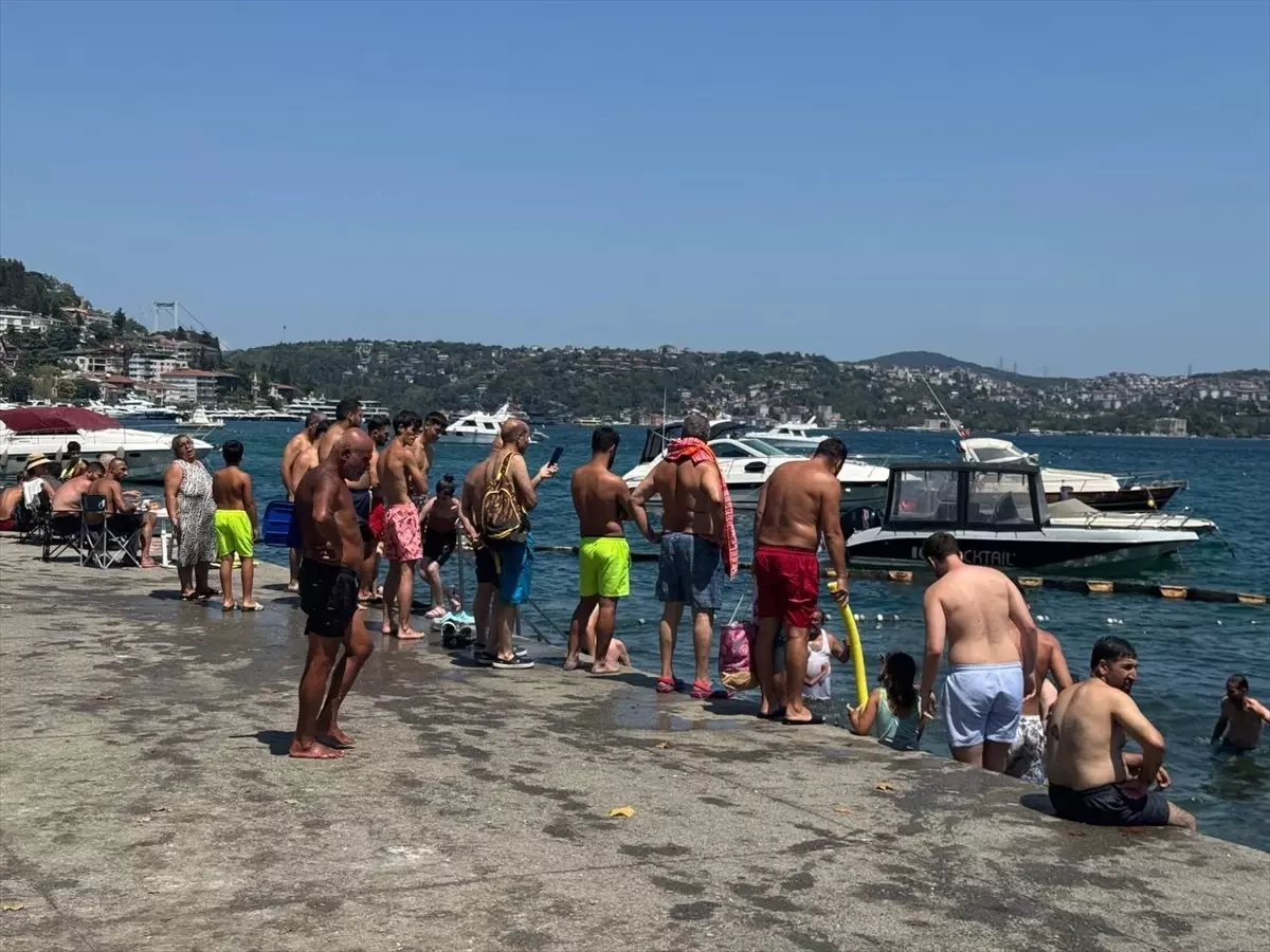 İstanbul'da Sıcak Hava Kaçışı: Sahiller ve Parklar Dolup Taşıyor
