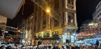 İstanbul'da STK'lar Hazreti Muhammed'e Yönelik Karikatüre Tepki Gösterdi
