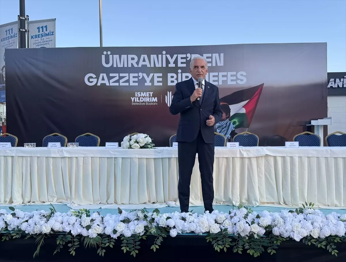 İstanbul'da 'Ümraniye'den Gazze'ye bir nefes' söyleşisi düzenlendi