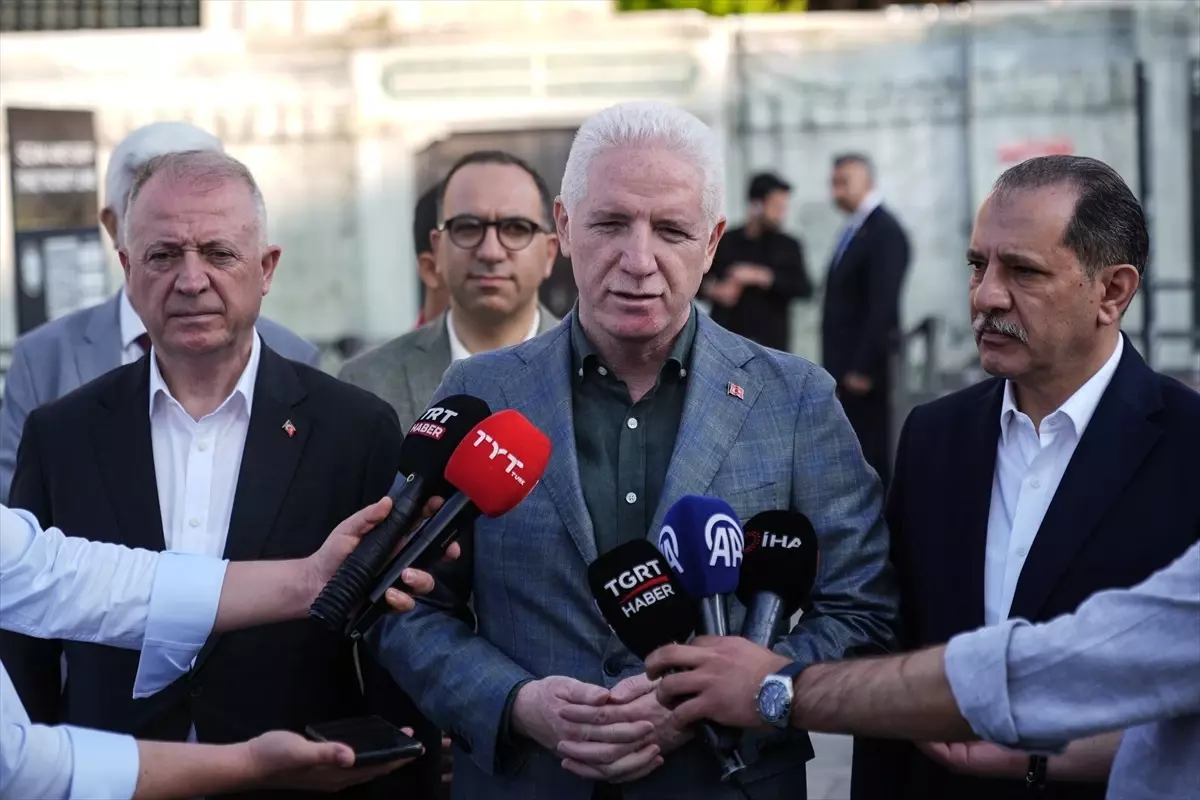 İstanbul'da Kurban Bayramı Namazı Yoğun Katılımla İcra Edildi