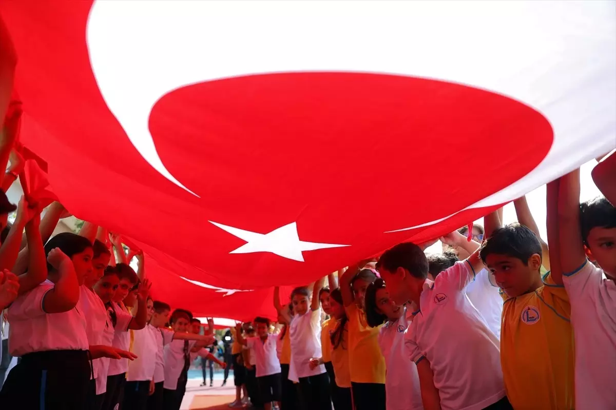 2025-2026 Eğitim Öğretim Yılı İstanbul'da Başladı