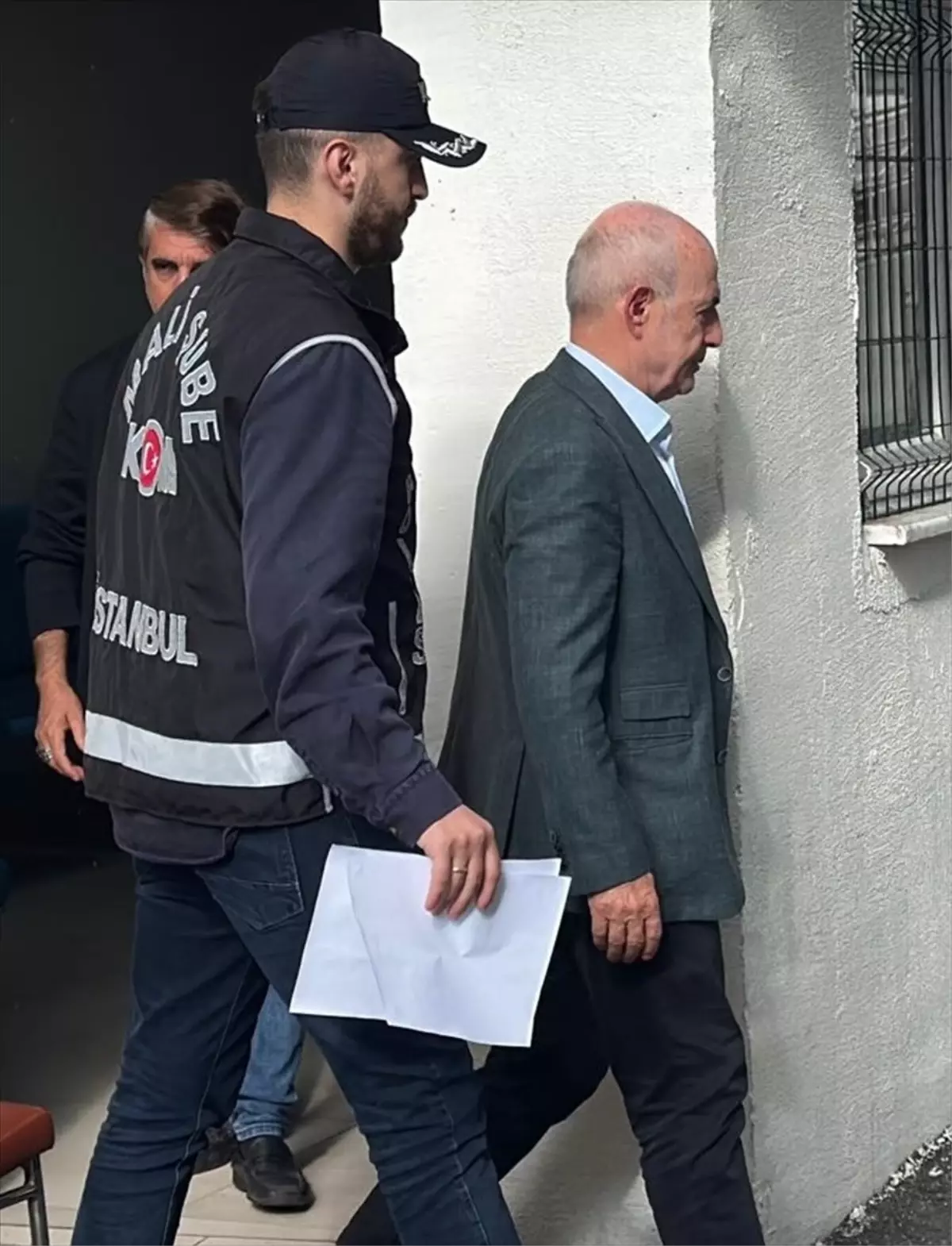 İstanbul'da Yolsuzluk Soruşturması: 47 Kişiye Gözaltı Kararı