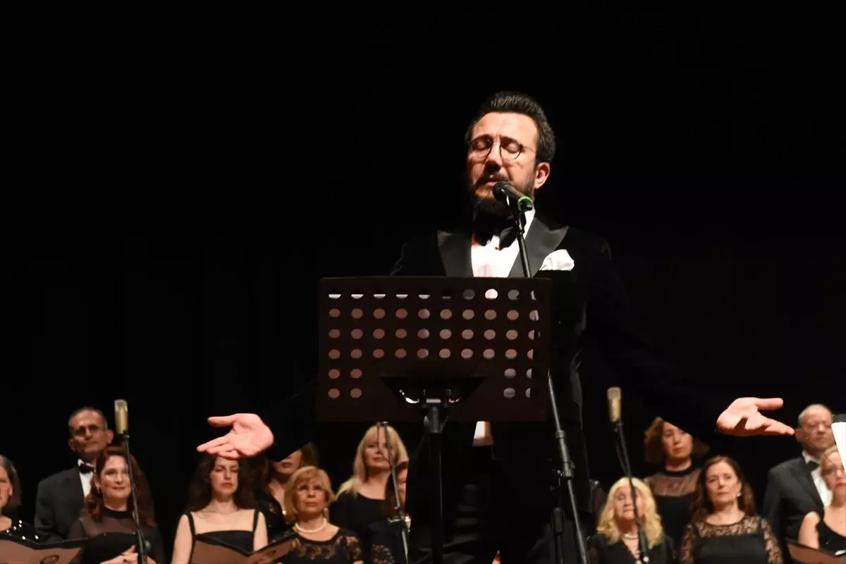Artvin'de Klasik Türk Musikisi Konseri Düzenlendi