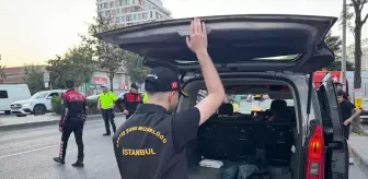 İstanbul Emniyet Müdürü Yıldız, Esenyurt'taki Asayiş ve Narkotik Uygulamasını Denetledi