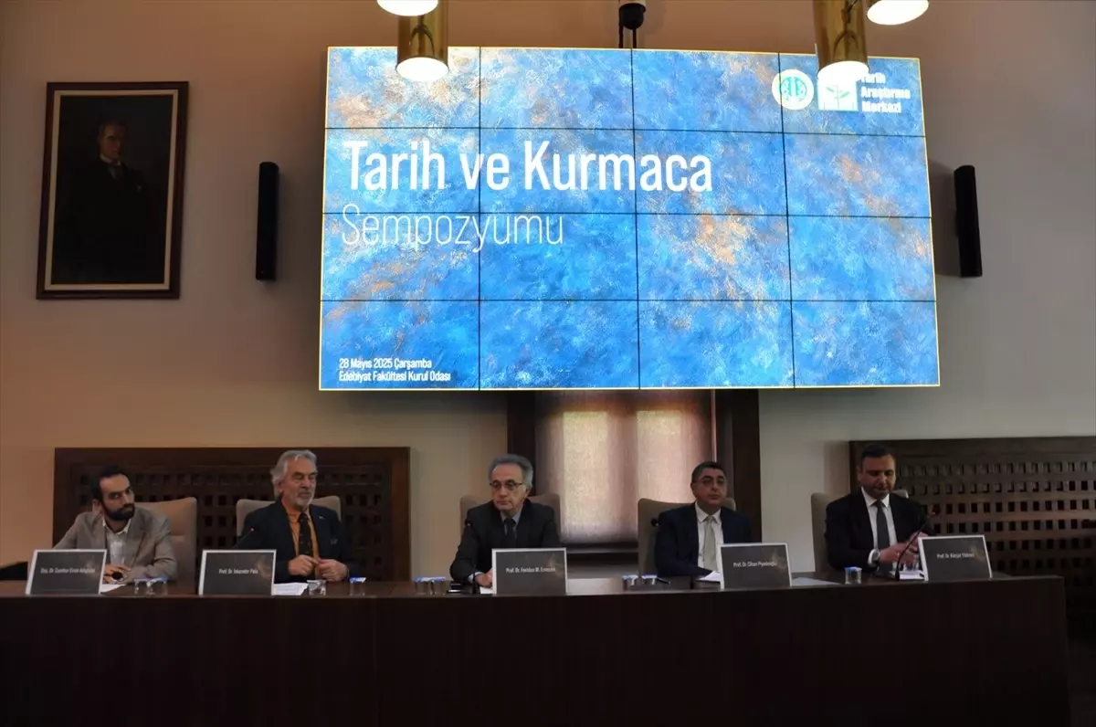 İstanbul Üniversitesi'nde 'Tarih ve Kurmaca' Sempozyumu Gerçekleşti