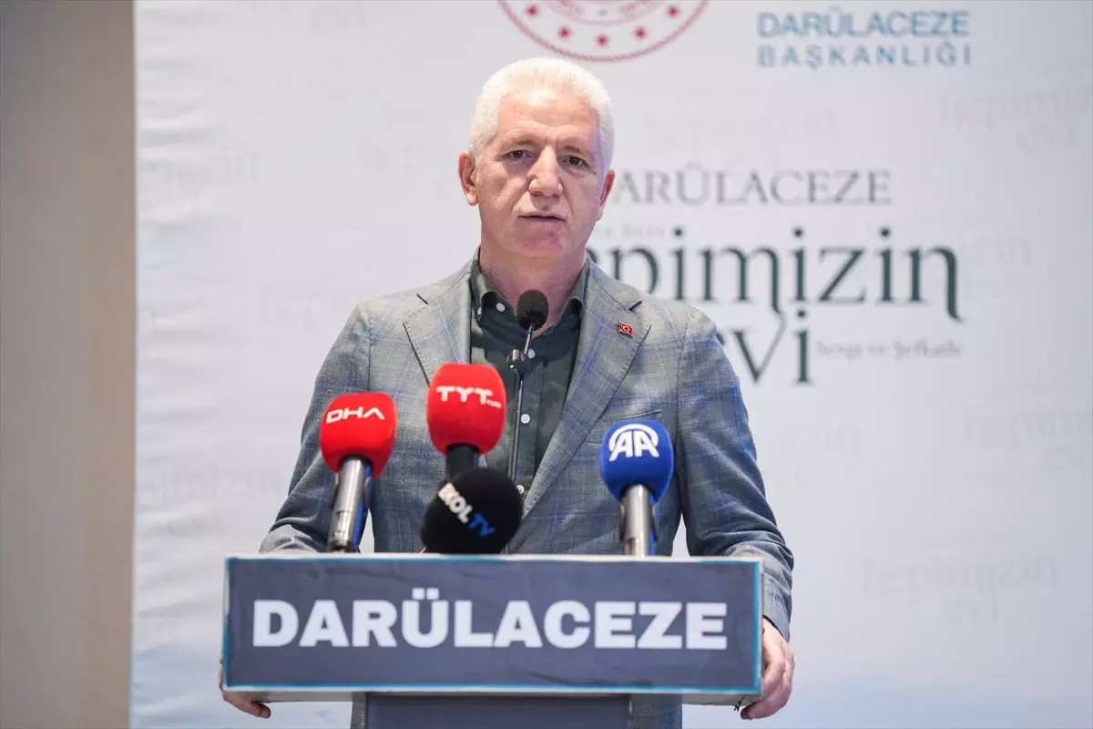 İstanbul Valisi Gül, Darülaceze sakinleriyle bayramlaştı