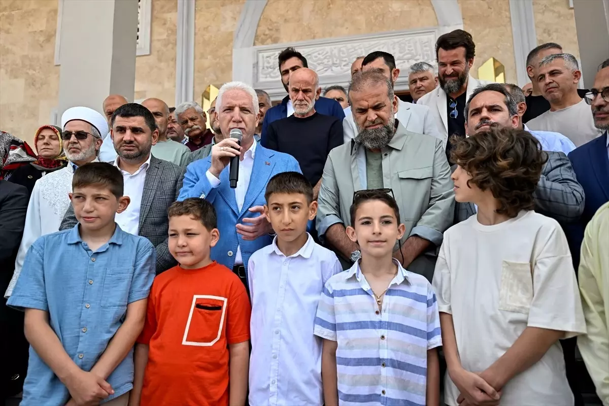 İstanbul Valisi Davut Gül, Kurban Bayramı'nda Şile'de Vatandaşlarla Bir Araya Geldi