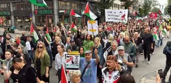 Stockholm'de Filistin İçin Ateşkes Gösterisi