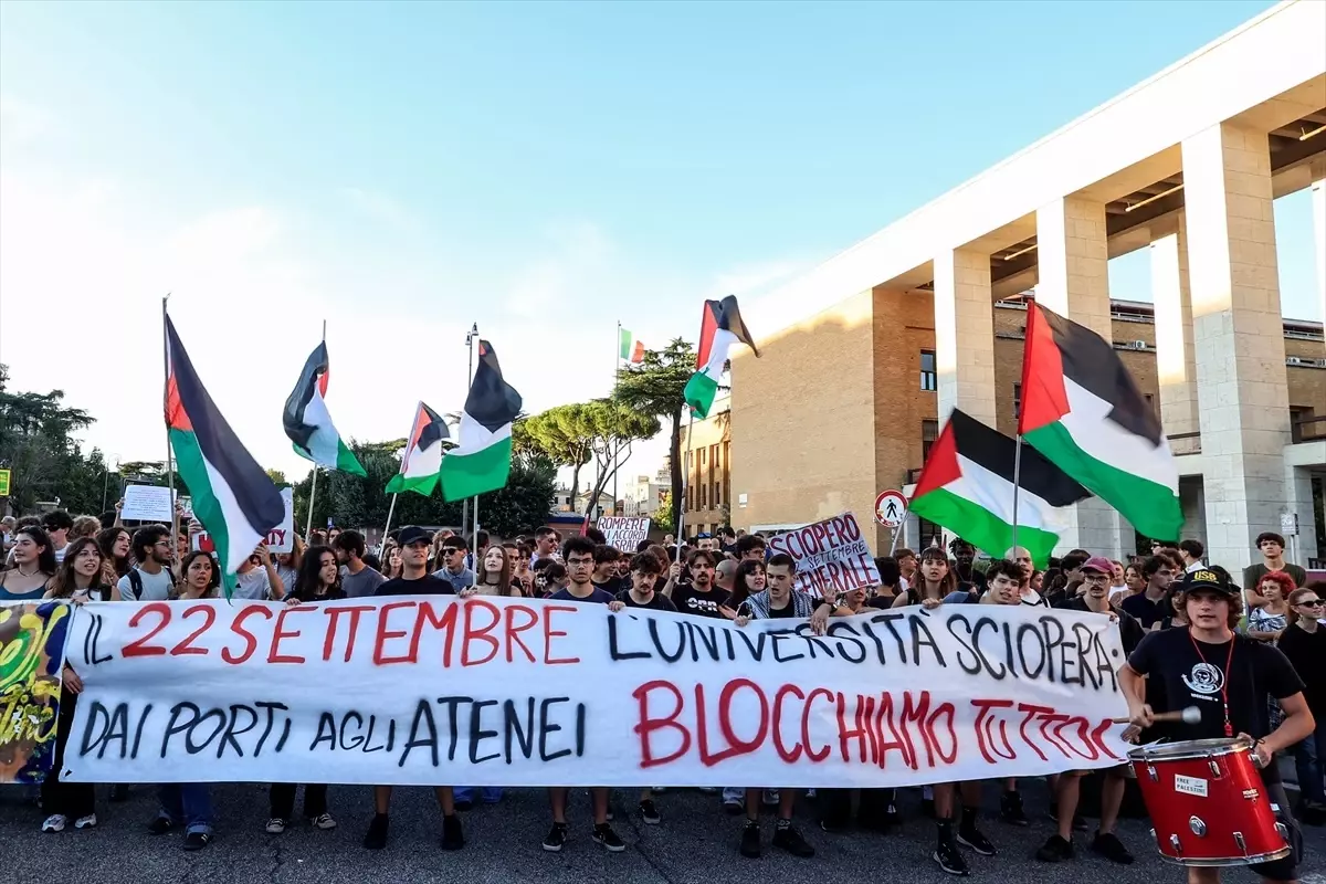 İtalya'nın Büyük Şehirlerinde Gazze Protestoları