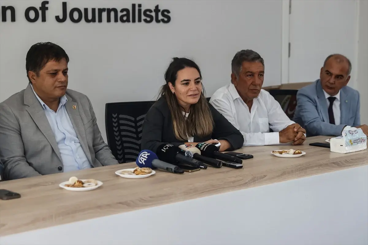 İYİ Parti Genel Başkan Yardımcısı Ayyüce Türkeş Taş Mersin'de Basın Mensuplarıyla Buluştu