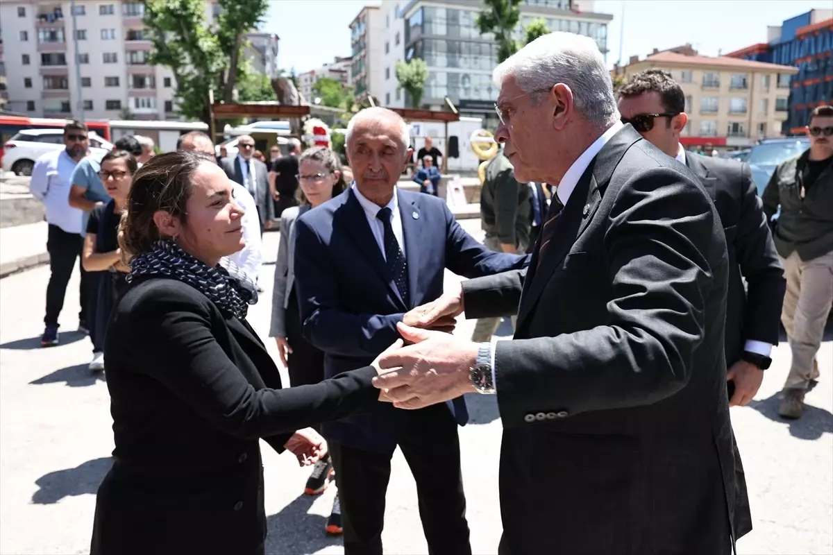 İYİ Parti Genel Başkanı Dervişoğlu, Cenaze Törenine Katıldı