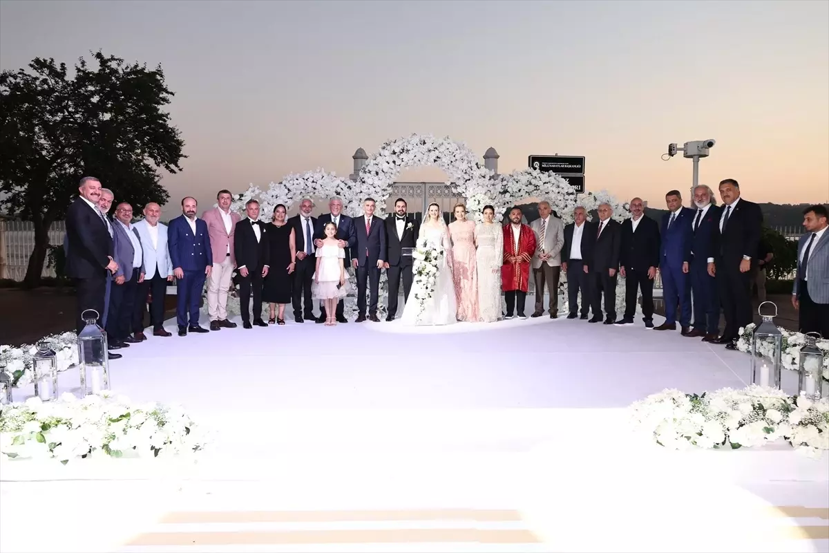 İYİ Parti Lideri Dervişoğlu Nikah Şahidliği Yaptı