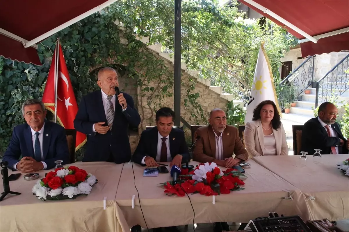 İYİ Parti Grup Başkanvekili Kavuncu, Hatay'da Basın Toplantısı Düzenledi