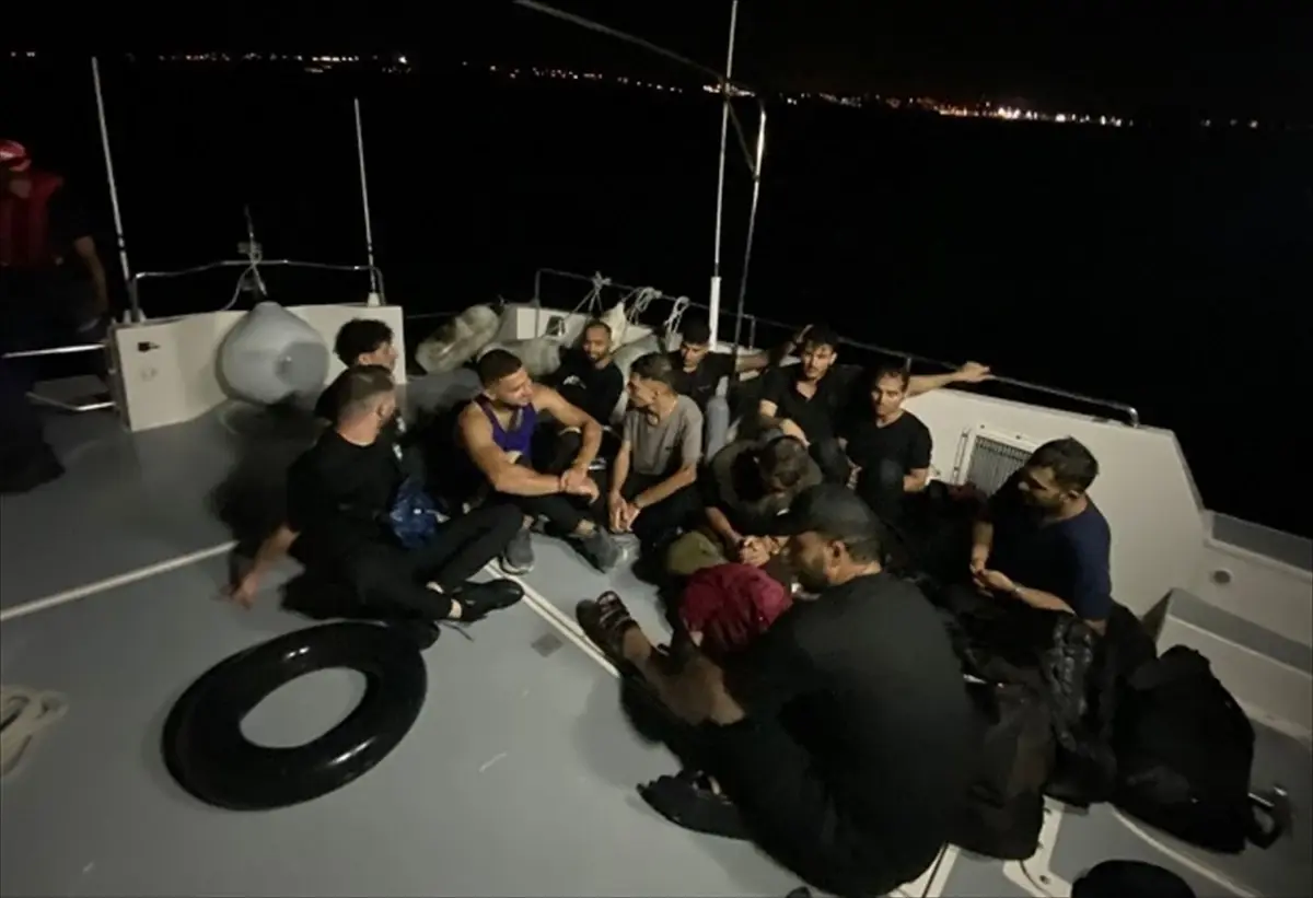 Çeşme Açıklarında 11 Düzensiz Göçmen Yakalandı