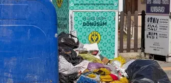 Buca'da Grev Nedeniyle Çöp Yığınları ve Kötü Koku Tepkilere Neden Oluyor