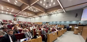 İzmir Büyükşehir Belediye Başkanı Tugay'dan işten çıkarılan işçilerin eylemine ilişkin Belediye-İş Sendikası'na tepki Açıklaması