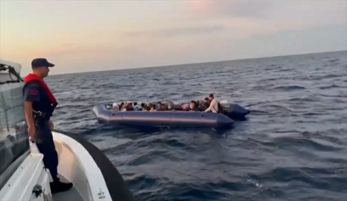 Çeşme ve Urla'da 138 Düzensiz Göçmen Yakalandı
