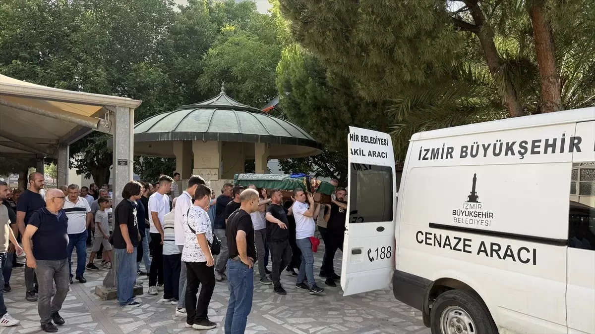 İzmir'de Tartışma Sonrası Eşini Vuran Adam İntihar Etti